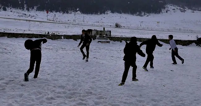 Doğuda kar sevinci: Uzun süredir beklenen yağış yüzleri güldürdü