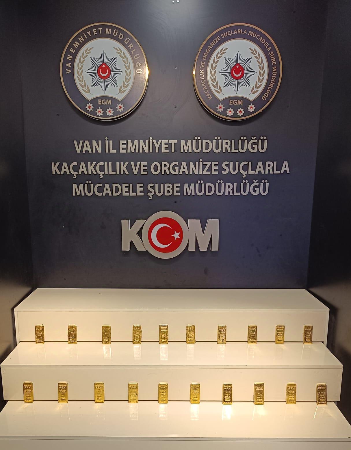 Van'da 20 Kilo Külçe Altın Ele Geçirildi