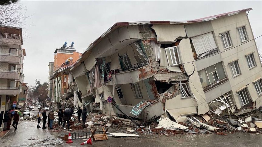 Depremde can kaybı 48 bin 448'e yükseldi