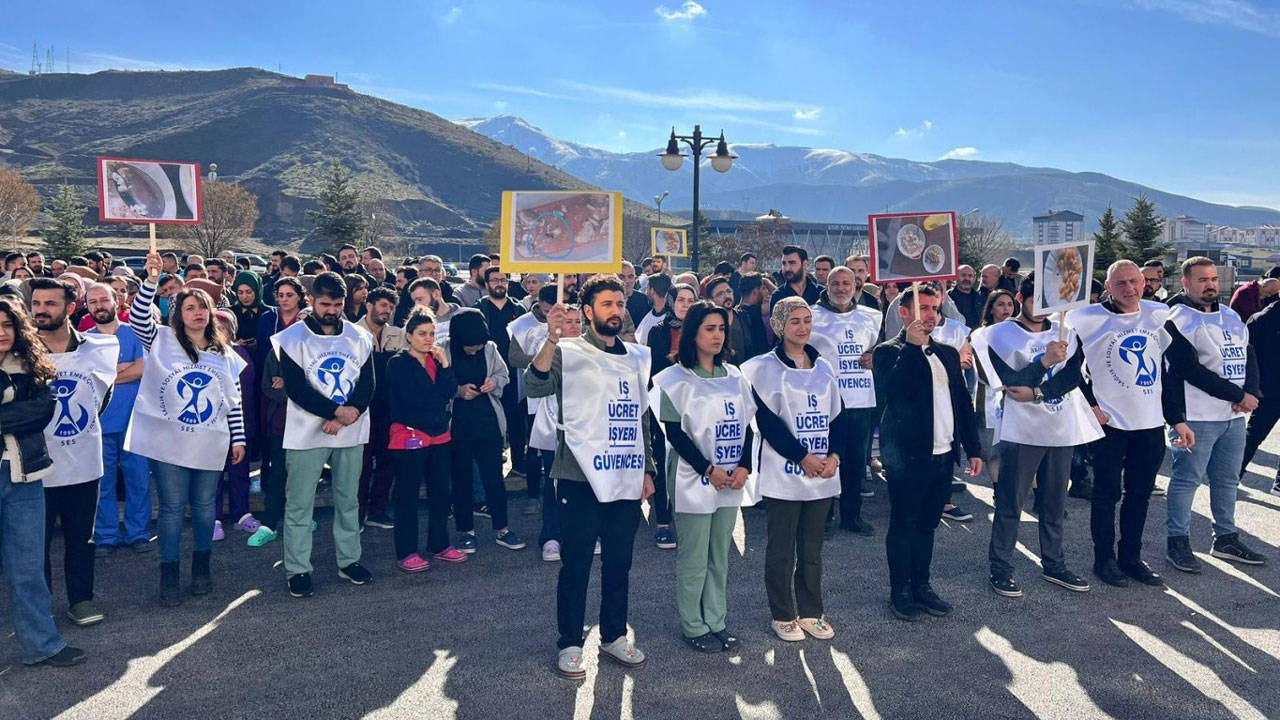 Bitlis'te sağlıkçılar yemekleri boykot etti