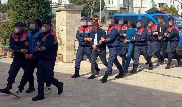 Van’da 42 Organizatör Tutuklandı