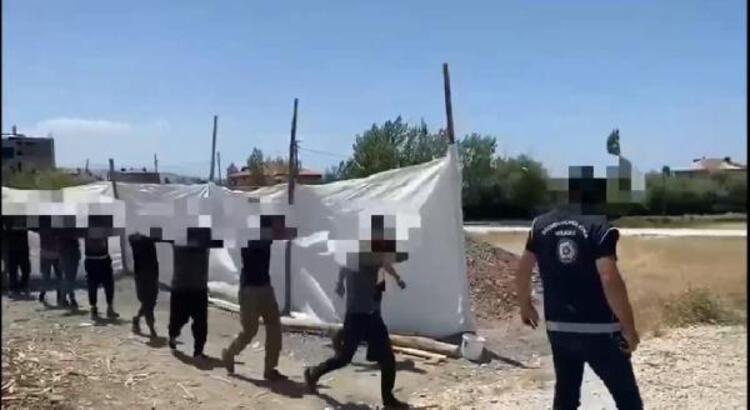 Van'da 9 göçmen kaçakçısı tutuklandı