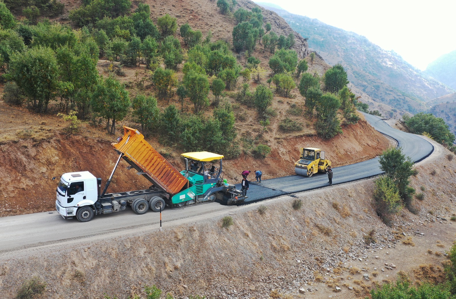 Van Büyükşehir Belediyesi'nden yeni yollar hamlesi 