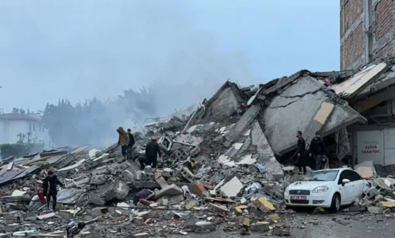 Deprem bölgesinde fırsatçılar arsalara göz dikti 