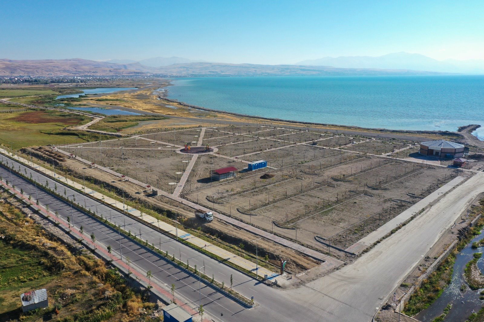 Van Büyükşehir Belediyesi'nden Yeşil Alan Hamlesi