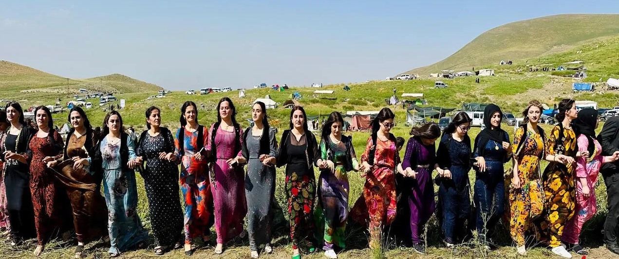 Yasaklı  dağlarda  barışın sesi  yükseldi 